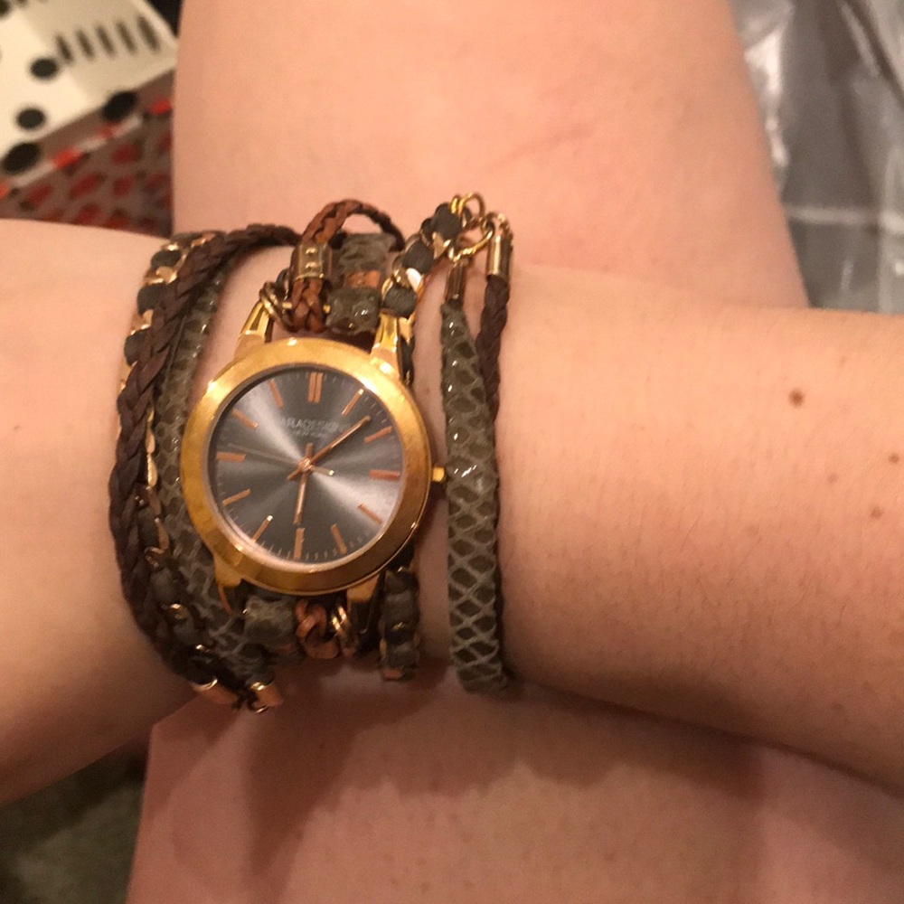 Sara Designs Watch